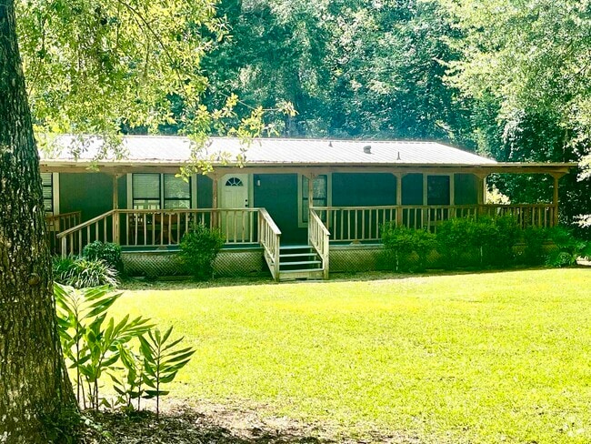 Building Photo - 1640 Cherry Tree Rd Rental