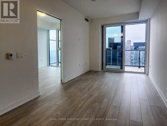 Photo - 634 Church St Unit 4106