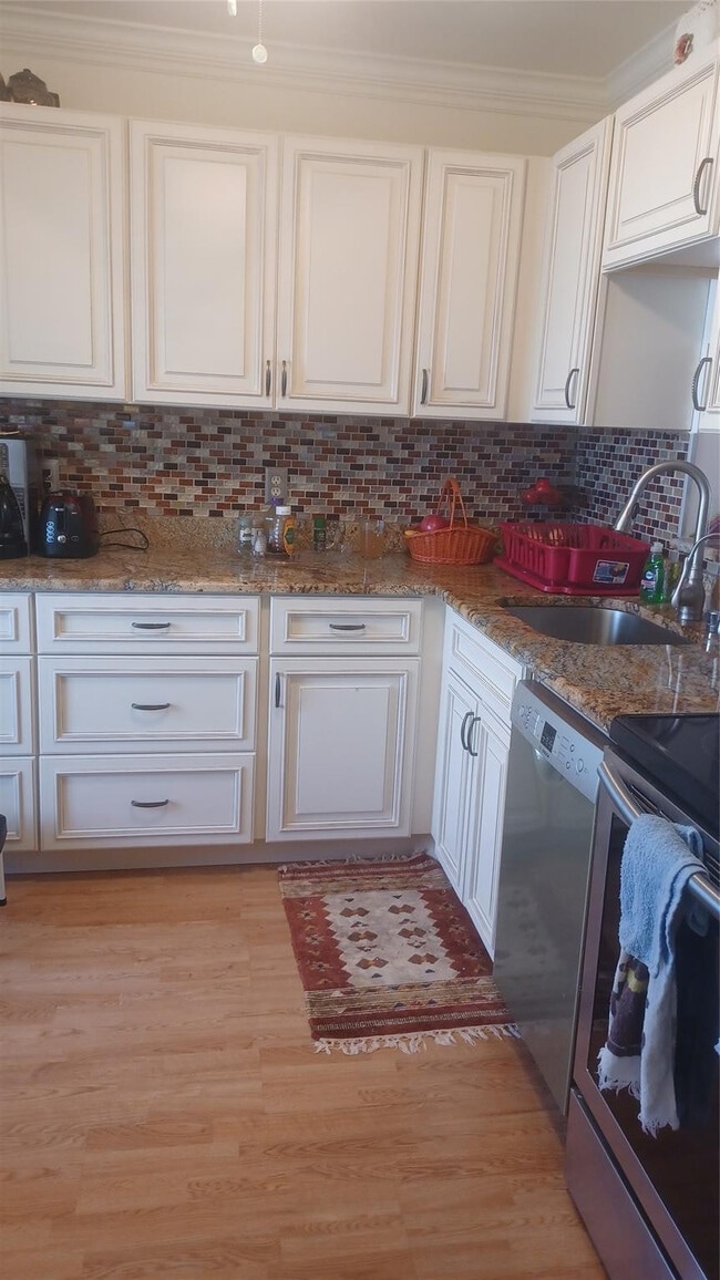 Photo - 2191 NE 1st Ct Unidad 202