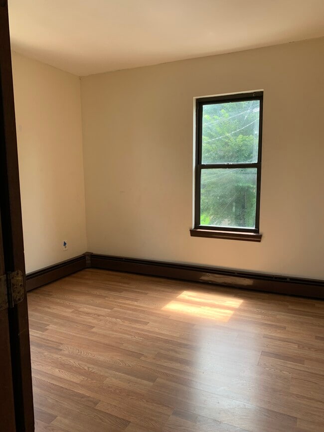 Photo - 4 Flower St Unit 6 Flower St