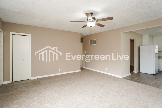 Photo - 2410 6th Ave