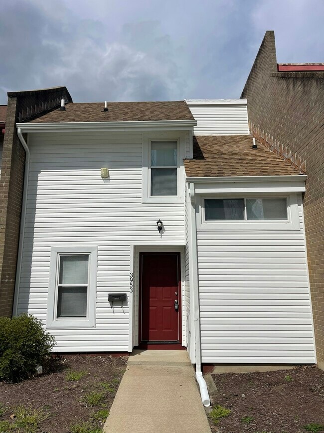 Photo - 3953 Old Brook Rd