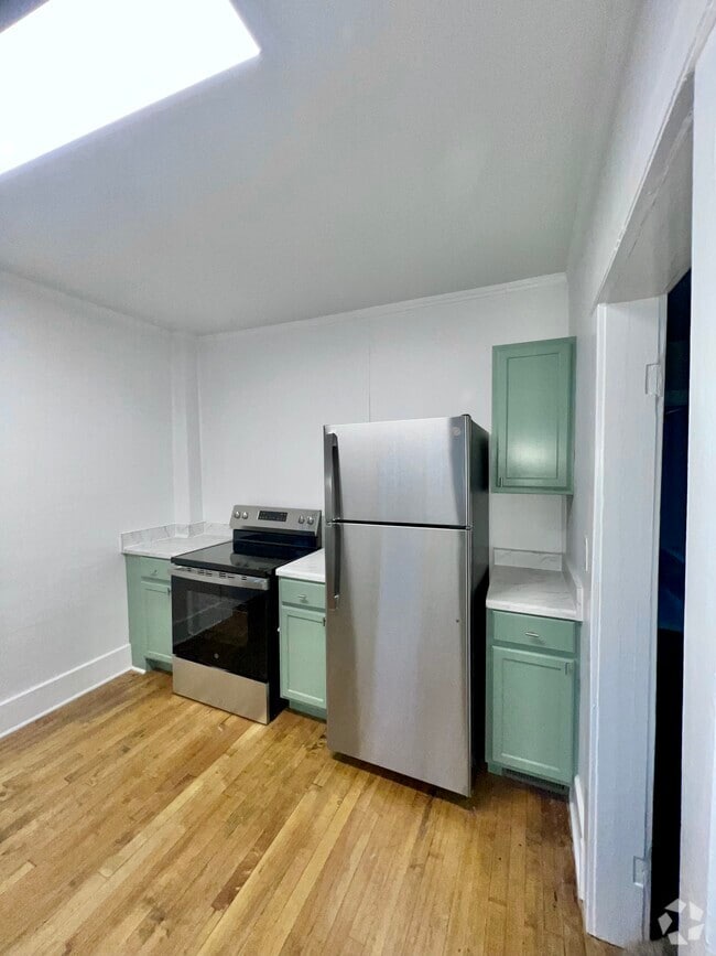 Building Photo - 403 N Marquette St Unit #1 Rental
