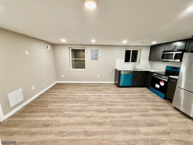 Photo - 264 Girard Ave Unit A