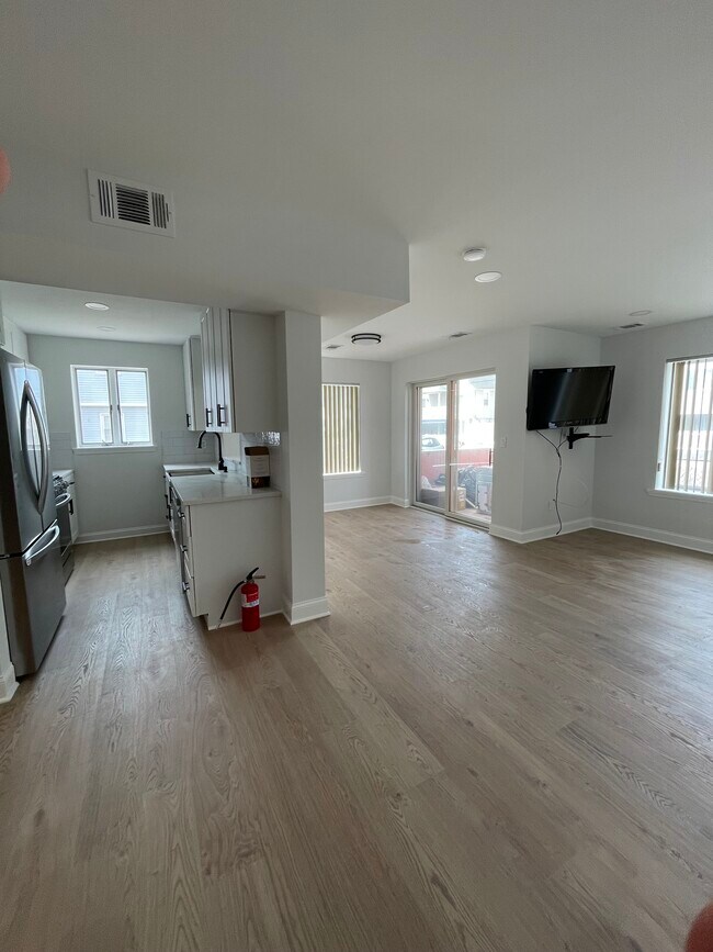 Photo - 25 Fremont Ave Unit A1