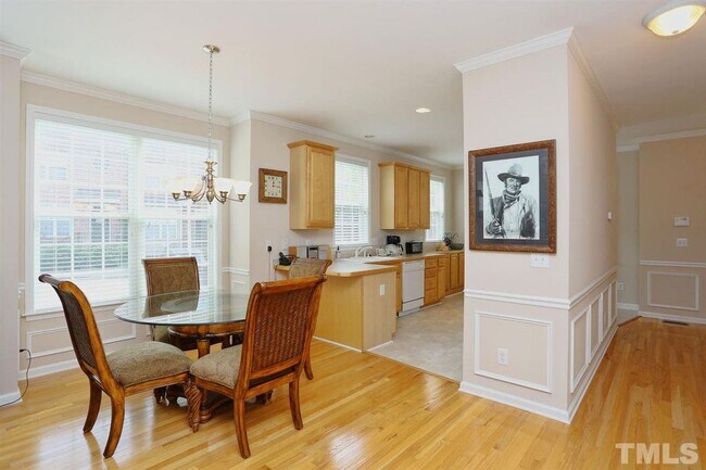 Photo - 46 Scottish Ln