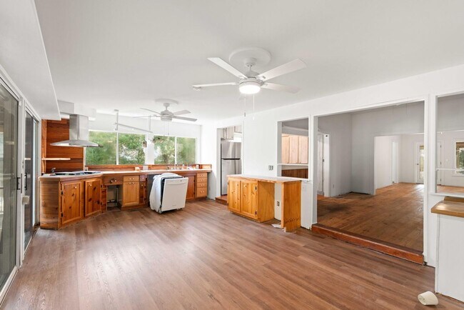 Photo - Sullivans Island Historic Charmer