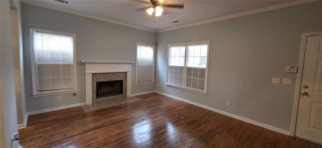 Photo - 1040 Smith St SW