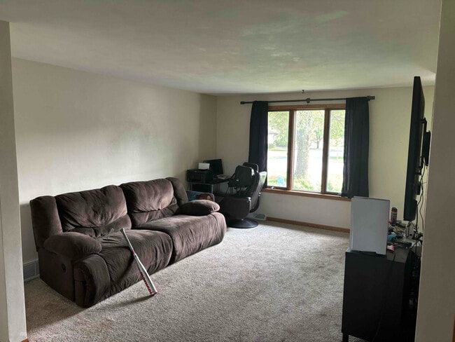 Photo - 3242 Larry Dr