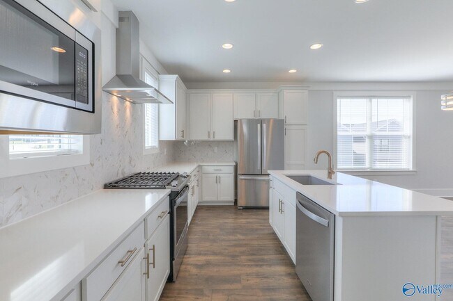 Photo - 1589 Old Monrovia Rd NW