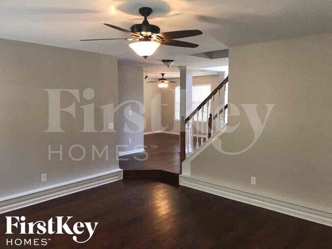 Photo - 79 Birchfield Ct