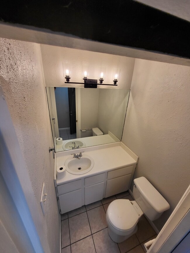 Photo - 6702 Deatonhill Dr