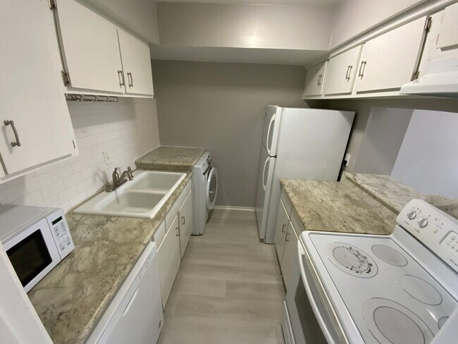 Photo - 6402 Del Monte Dr Unidad True