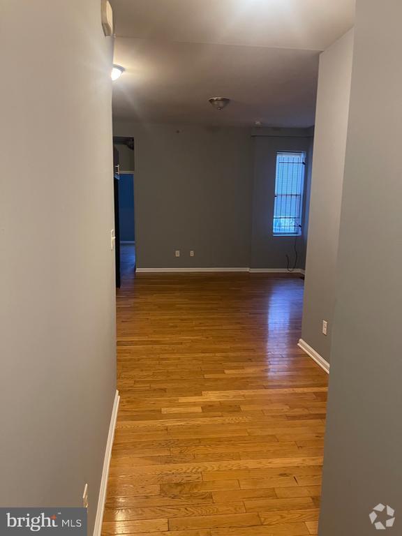 Building Photo - 2223 N Park Ave Rental