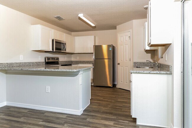 Photo - 1831 SE Airoso Blvd