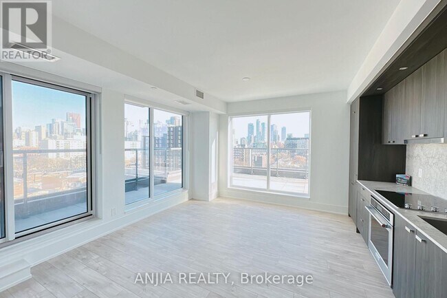 Photo - 115 Denison Ave Unit 803