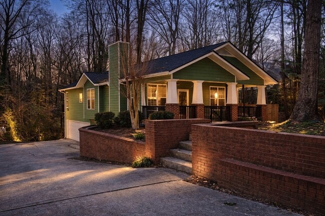 Photo - 2468 Hogan Rd