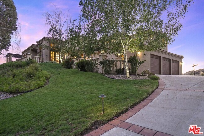 Photo - 19 Ranchero Rd