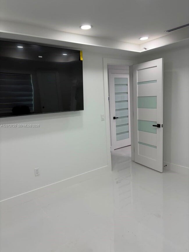 Photo - 464 Minola Dr