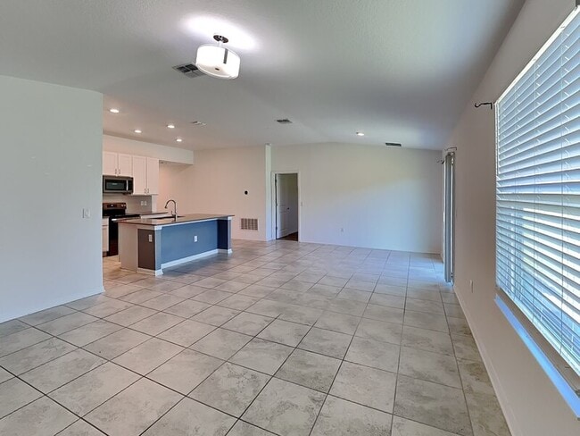 Photo - 1918 Birnham Wood Bnd