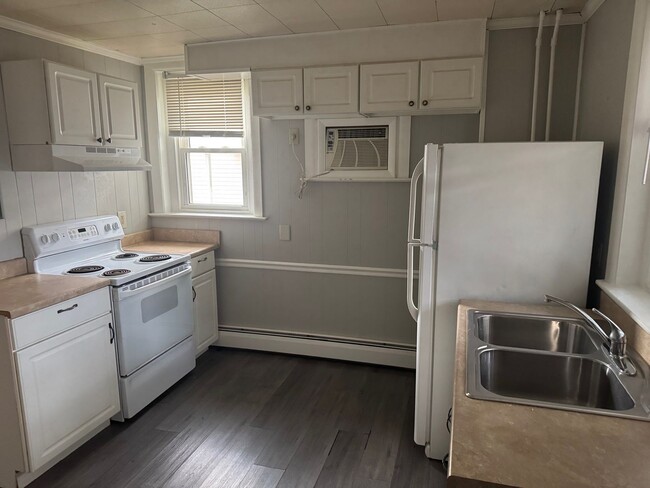 Photo - 113 E Main St Unit 1