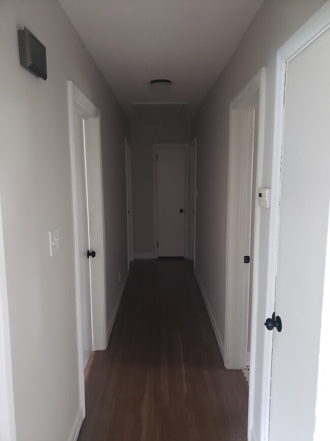 Hallway - 10 Sir Abbott St