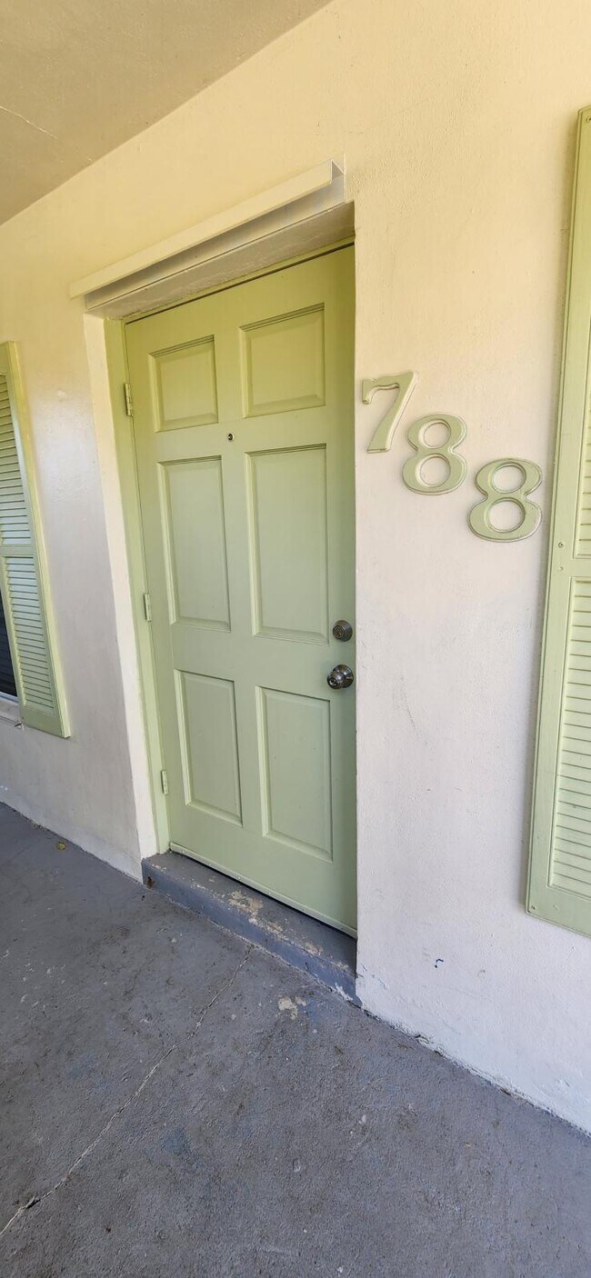 Photo - 788 SW 36th Terrace