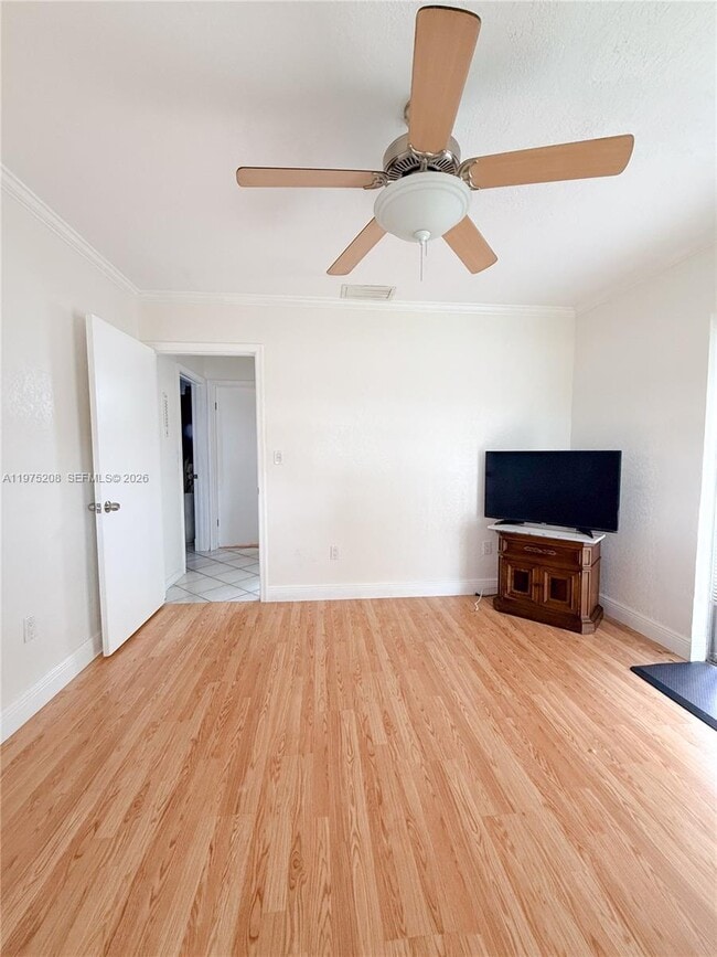 Photo - 1619 N 29th Ct