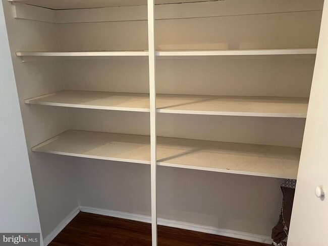 Building Photo - 17 Banbury Ct