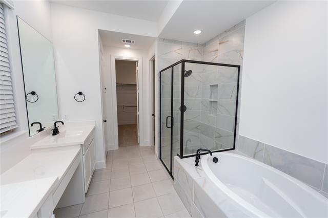 2429 Plumeria Ln