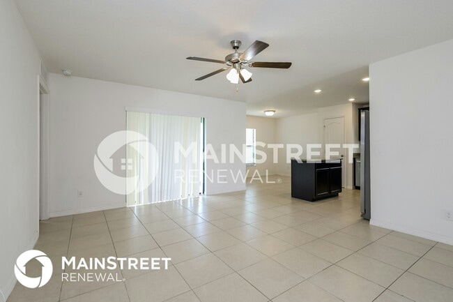 Photo - 1499 Swan Lake Cir