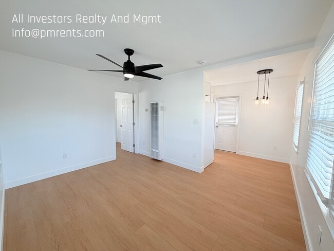 Photo - 1922 S Tremont St