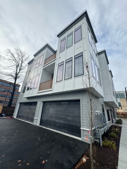 Photo - 155 Everett St Condo