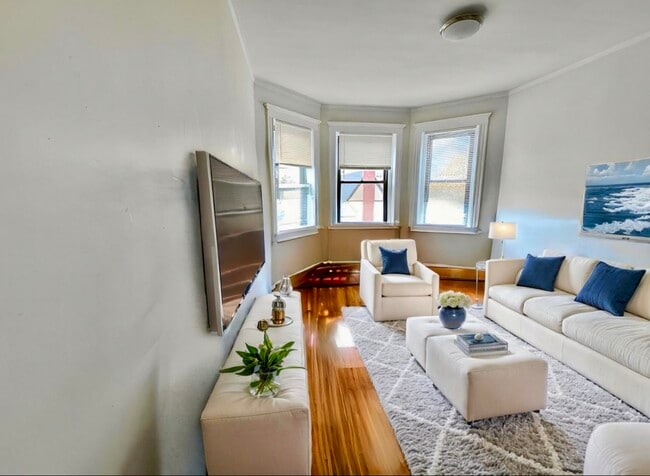 Building Photo - 19 Washington St S Unit 402