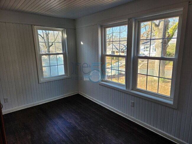 Photo - Great Family Home!  4BR 2 BA