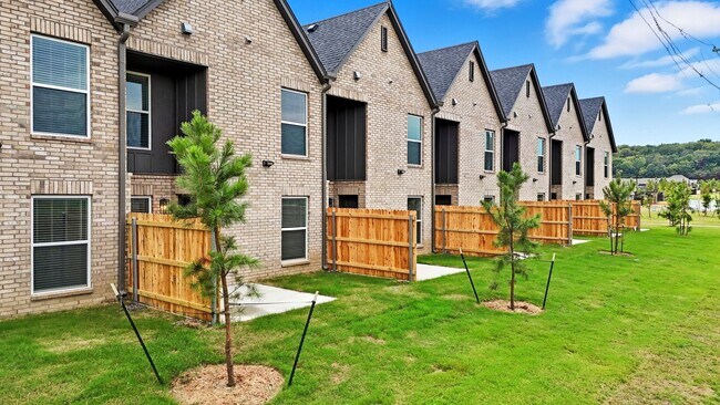 Photo - Townhomes at Centennial Crossing