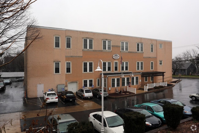 Photo - Whistlestop View Apartments