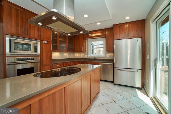Building Photo - 8588 Coral Gables Ln Rental
