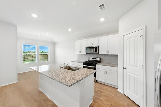 Photo - 106 N Richland Dr