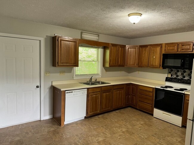 Photo - Riverview Apartments