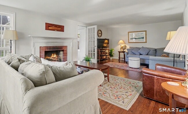 Photo - 40 Oakwood Dr