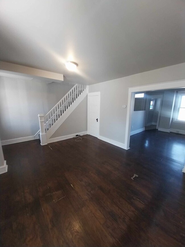 Photo - 514 W 30th St