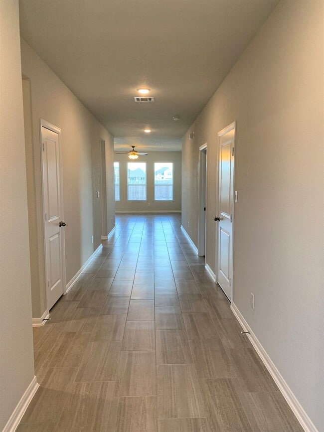 Photo - Large Single Level 4-bedroom in Oak Creek - Leander ISD