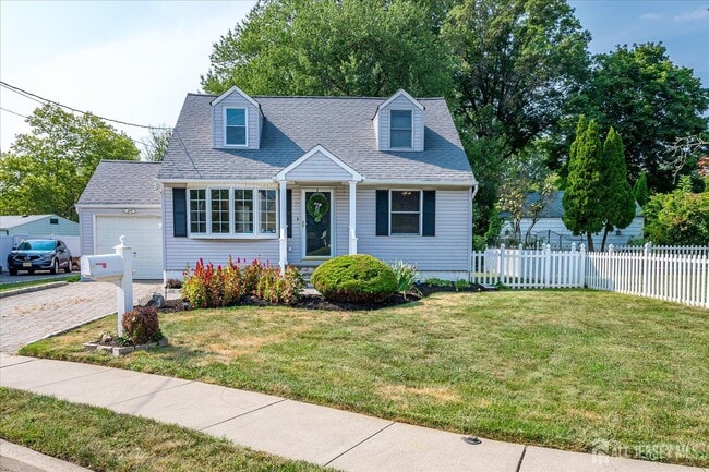 Photo - 6 Robert Cir