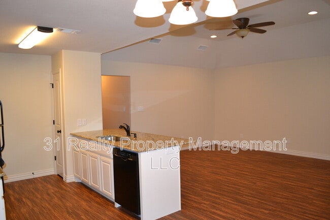 Photo - 508 W Hull St