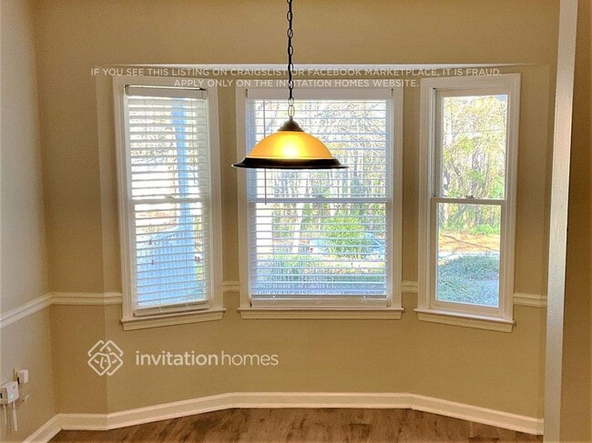 Photo - 825 Rambling Rose Ct NW