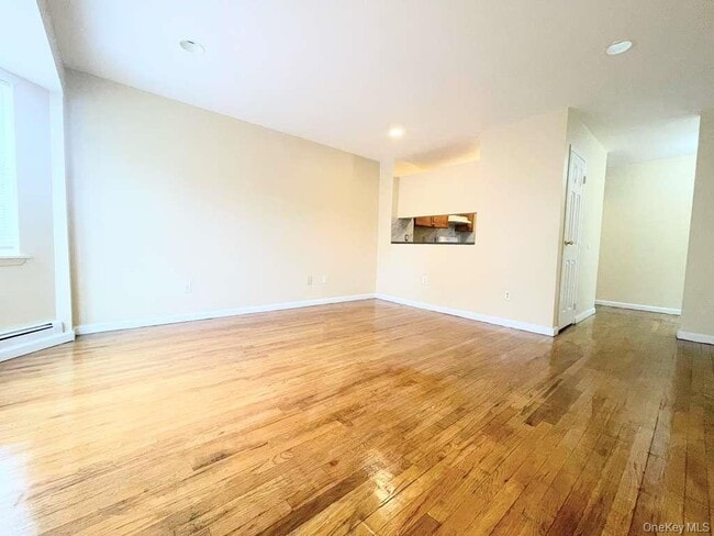 Photo - 405 Essex St Unit 2