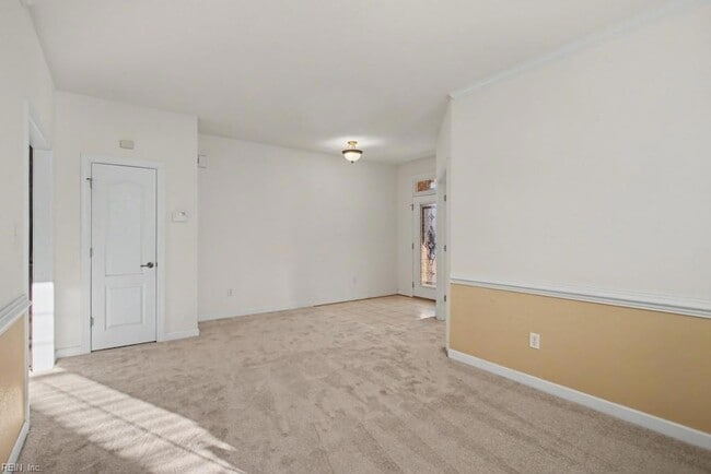 Photo - 3820 Stumpy Lake Ln