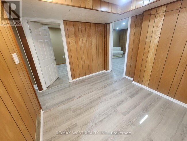 Photo - 5 Ludgate Dr