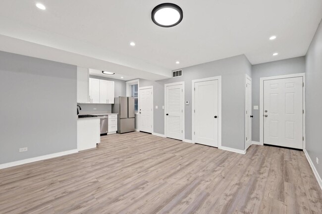 Photo - 3752 W Division St Unidad 2W